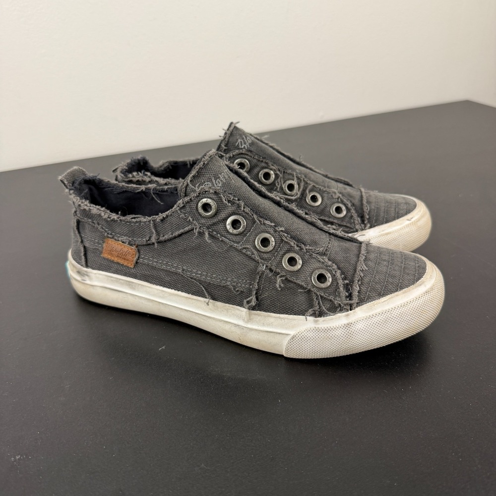 Blowfish Malibu Play Sneakers Women 7.5/8 Black Canvas Distressed Casual Slip On - Picture 4 of 12
